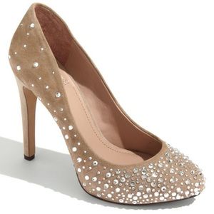 Vince Camuto Crane pump